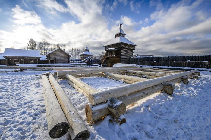 在零下40℃的西伯利亚人类如何生存？看了贝加尔湖这座小村就明白