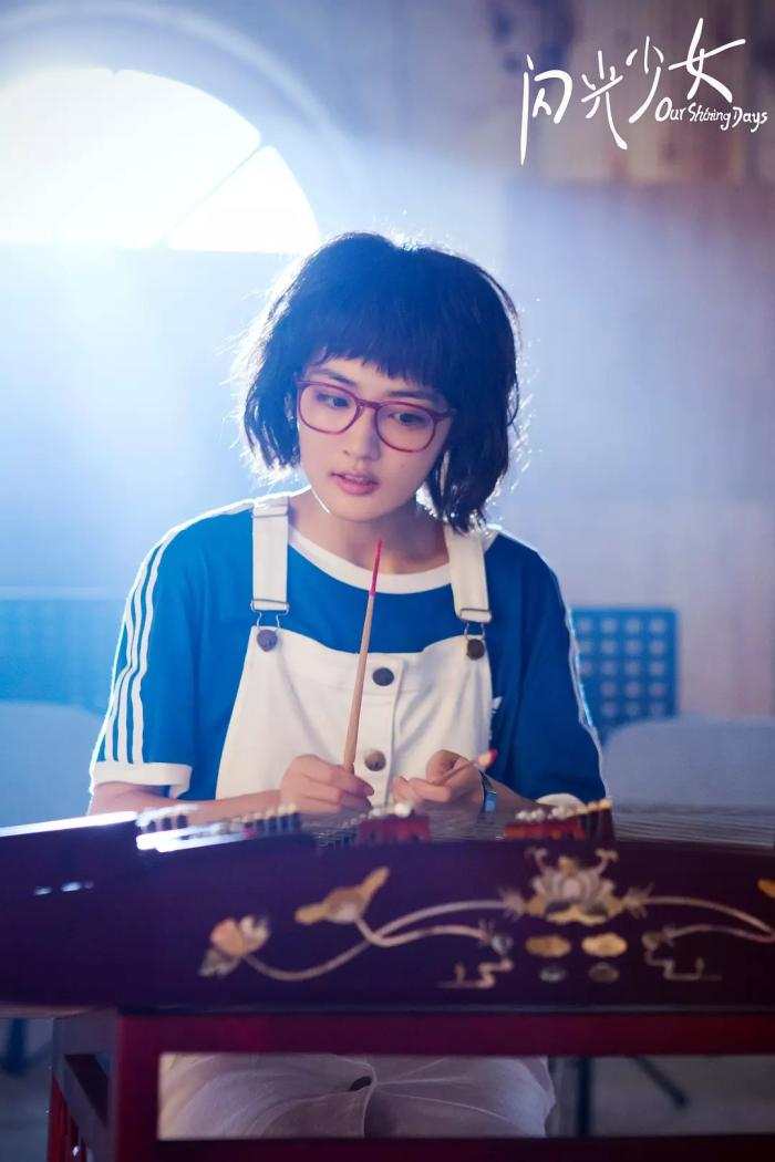 《闪光少女》:一部因名字太土,而被埋没的好电影