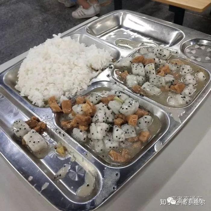 最好吃VS最奇葩高校食堂饭菜大盘点！有些菜，不敢看也不敢吃