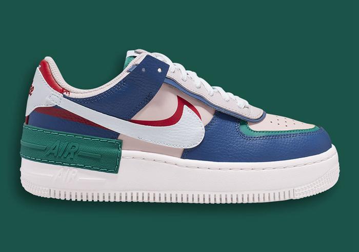 Sacai 联名既视感！Nike Air Force 1 “Shadow” 首次曝光！