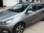 4万买到后排“双人床”，能拉半吨货