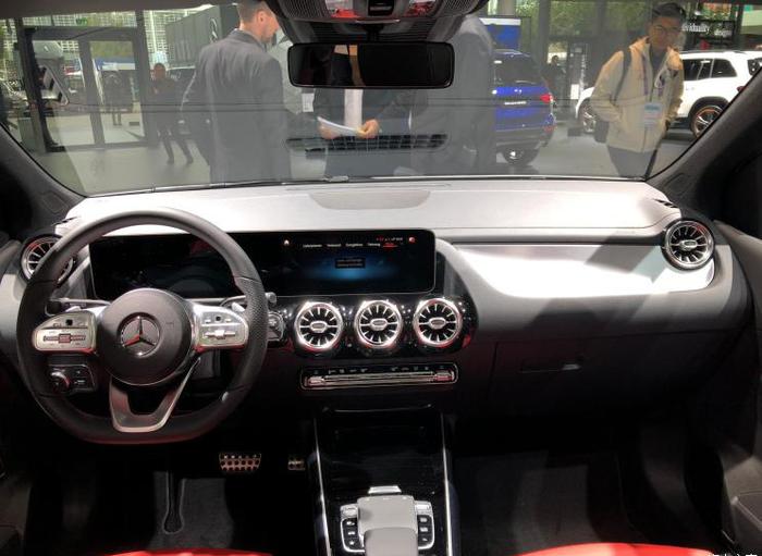 奔驰B级插混亮相车展，1.3T+电动机年内上市