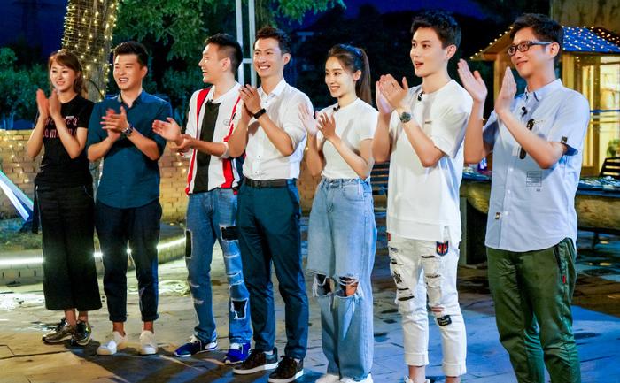 杨幂33岁生日当天，这个男同学组局聚餐庆祝，还暴露一个重要信息