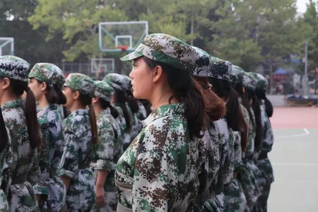 南阳师范学院：立正，请上好南师的第一节课