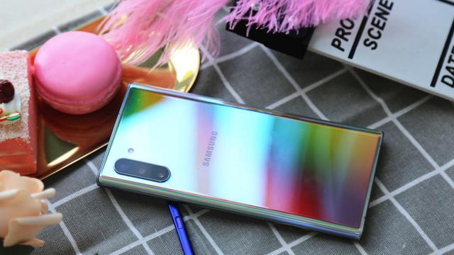 三星Galaxy Note10（莫奈彩）评测：缔造“印象派”的梦幻外观