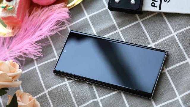 三星Galaxy Note10（莫奈彩）评测：缔造“印象派”的梦幻外观