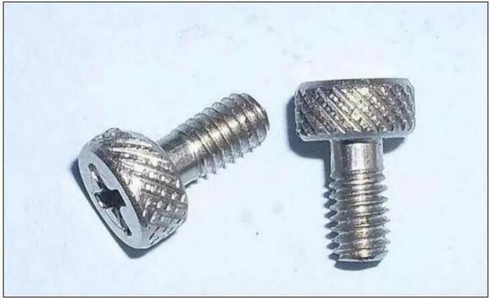 电气百科：如何区分不锈钢螺丝、镀锌和镀镍螺丝?