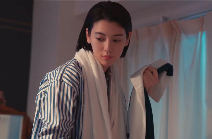 《说好不哭》MV女主角，肤白貌美的日本新生代女演员了解一下