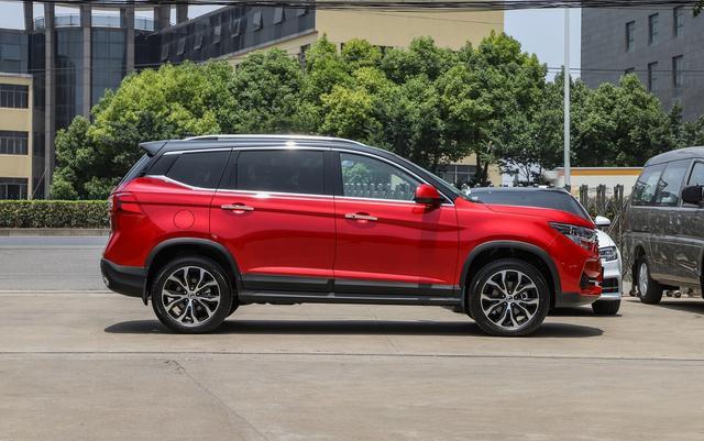 国产又一优质SUV，轴距超2.7米，涡轮自吸都有，最低才6.99w