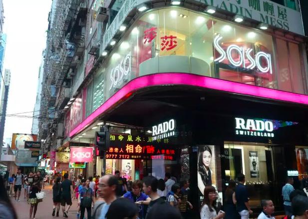香港这间铺子年收租1亿，顶一家万达广场，卖奢侈品的都交不了租