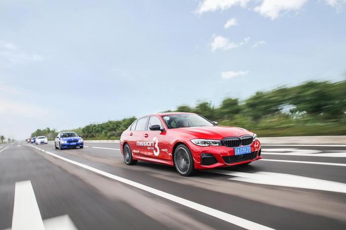 操控比拼 王者风范 2019BMW 3行动西区首场晋级赛燃“擎”武汉