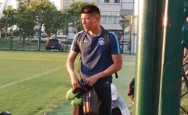 秘鲁华裔球员马丁-陈即将签约天津泰达，他能否为国足效力？
