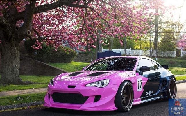 打造一辆“女性专属”的“粉色温柔版”丰田86跑车！