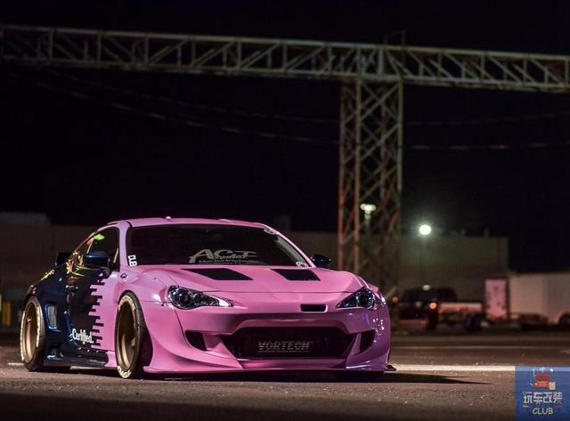 打造一辆“女性专属”的“粉色温柔版”丰田86跑车！