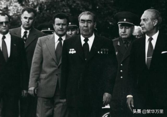 越南遭到30多万军队进攻，1979年，盟友苏联有什么反应？