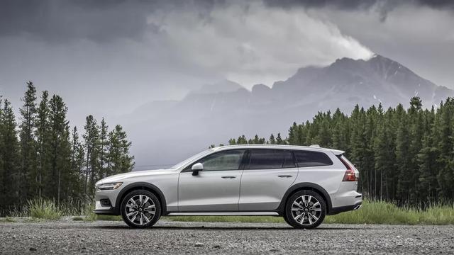 2020 Volvo V60如此漂亮有气质