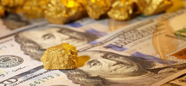 中国减近千亿美债增100吨黄金储备，专家：年底前或将突破2000吨