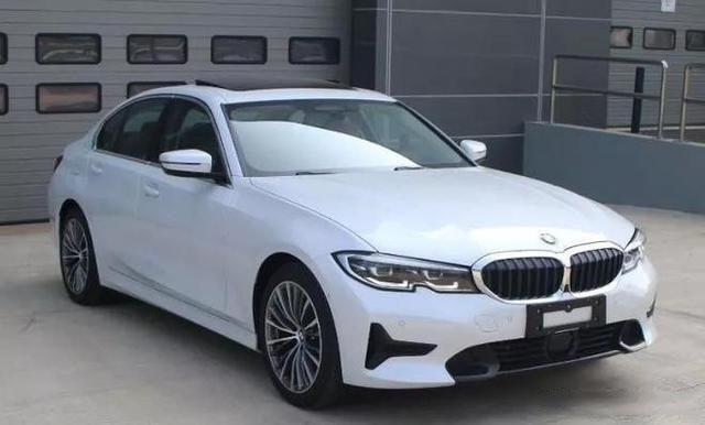 还能再抠点吗？3系将推320i/Li车型，起步不足30万2.0T仅156匹