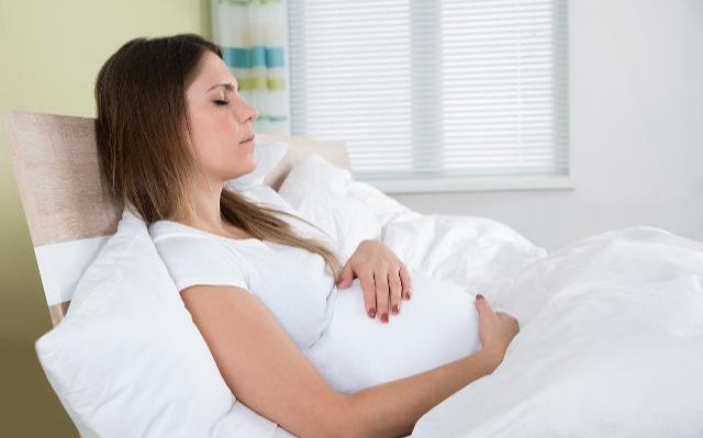 孕晚期，你可能会出现这4个问题，能躲过一个也算幸运了
