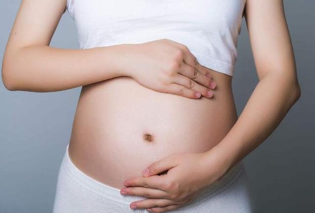 孕期，若这3个症状你都出现过，你该高兴，胎儿发育得又快又好