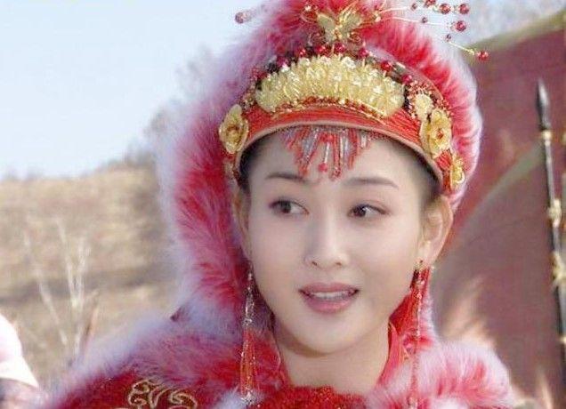 演过美人王昭君的六位女星，杨幂清纯，李彩桦迷人，而她最经典