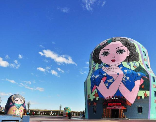 中国最具异域风情的小城，有高达30米的大套娃，仿若童话世界