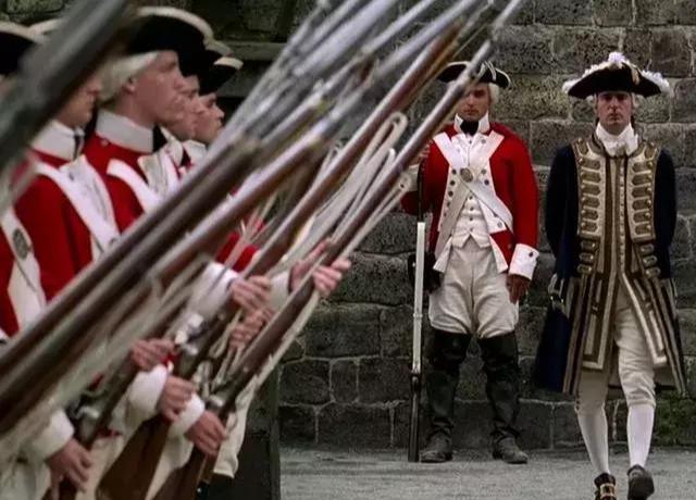 18—19世纪，英国的军服为什么是红色的？他们究竟有多厉害？