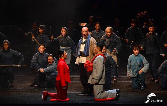 《沂蒙山》首登国家大剧院 张海迪：对现场观看山东家乡作品期盼已久