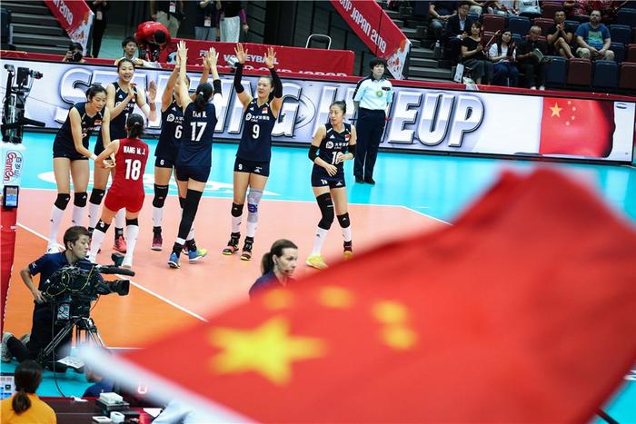 中国女排3-1荷兰夺冠形势大好，阿根廷为鱼腩，塞尔维亚不足为惧