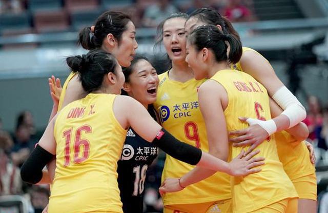 干得漂亮！中国女排零封塞尔维亚夺冠