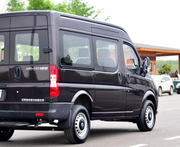 最便宜的房车，5米7带9座，搭2.5T柴油机，一家出行就它了