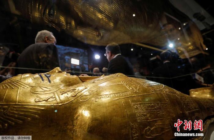 埃及流失文物“牧师纳吉姆-安赫金棺”回归后首次展出埃及流失文物“牧师纳吉姆-安赫金棺”回归后首次展出