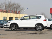 五粮液投资24亿造的车出现了，看见车标后：不愧是卖酒的