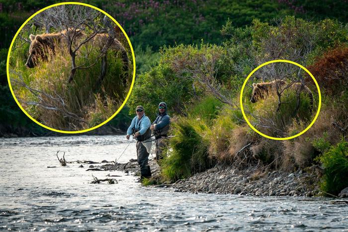 震惊！摄影师捕获了站在两名渔民身后的恐怖身影！