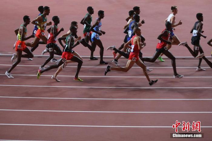 多哈田径世锦赛：男子10000米决赛乌干达选手切普特盖夺冠多哈田径世锦赛：男子10000米决赛乌干达选手切普特盖夺冠
