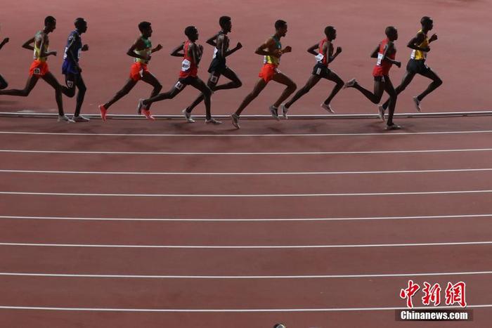 多哈田径世锦赛：男子10000米决赛乌干达选手切普特盖夺冠多哈田径世锦赛：男子10000米决赛乌干达选手切普特盖夺冠