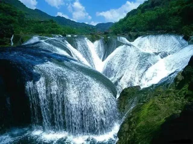 中国最大的高山堰塞湖，北方的西湖，著名旅游、避暑和疗养胜地