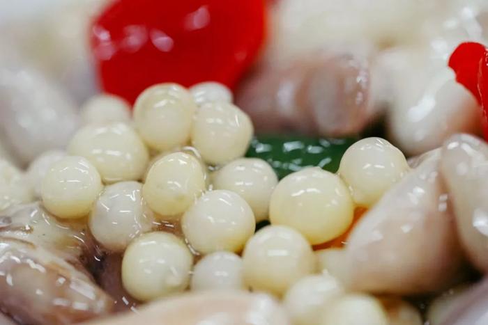 属于苏州的限定温柔小吃，都在鸡头米糖水芋艿鲜虾烧卖里