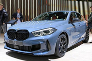 宝马全新1系M135i，四缸四驱，对标奔驰AMG A35
