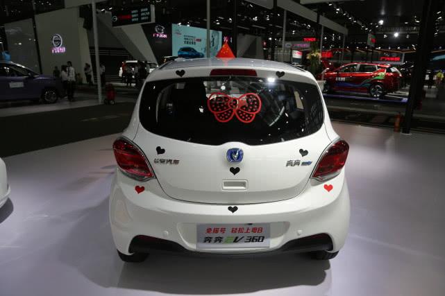 奔奔EV360，长安新能源纯电动微型车，深圳十一车展实拍！