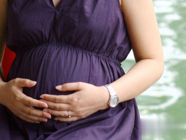 怀孕期间，早晚不要有这4种习惯，会造成胎儿脐带绕颈的可能性