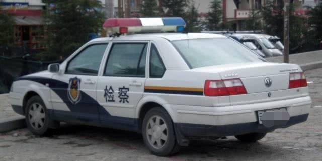 中国警车“大换血”，大众丰田被淘汰，新车尽显大国风范