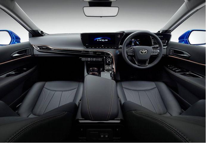 硬刚特斯拉Model S，丰田发布新一代氢燃料电池车Mirai