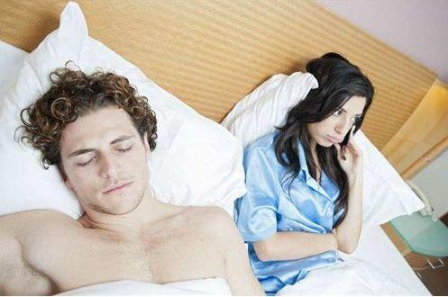 有娃后老公总喜欢分房睡，原因无外乎这3点，第一种男人最过分