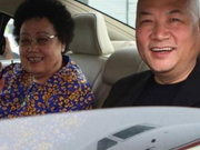 车龄超10年的宾利雅致728，女车主白手起家，有一个紫檀博物馆！