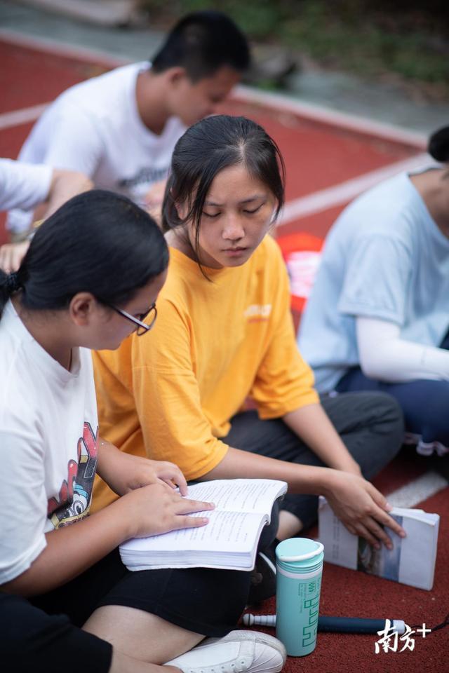 原来，盲人能看到这些！跟拍广东首位全盲高考生的大学生活