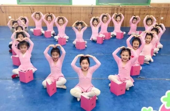 孩子学舞蹈千万别练成杂技了！中国舞蹈的美 ：在形、在韵、在心