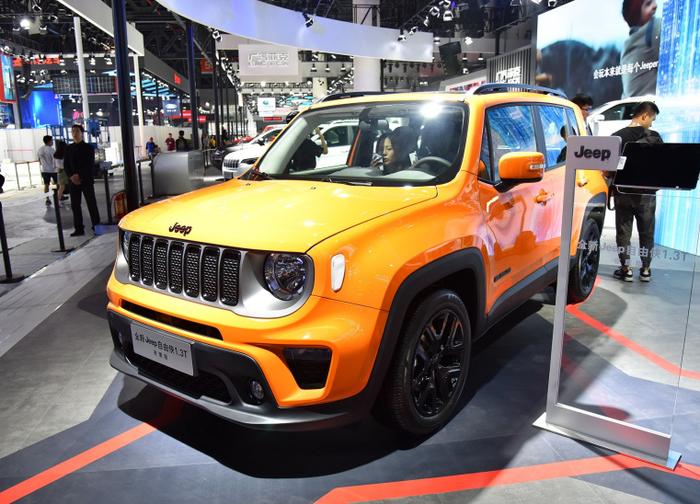 1.3T智能四驱 新款Jeep自由侠 能越野的小型SUV