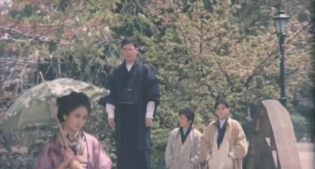 剧情细节高度相似，我严重怀疑王家卫曾抄袭过这部1985年的日本片