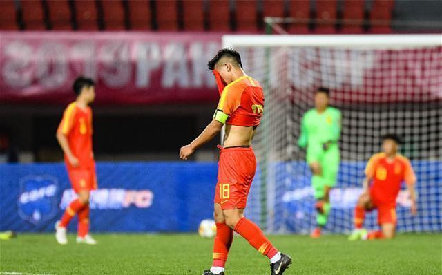 中国足球可以输，但不以这么输！成耀东输到麻木不仁：结果不重要